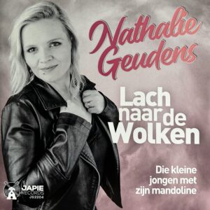 Nathalie - De kleine  jongen met zijn mandoline - lach naar de wolken