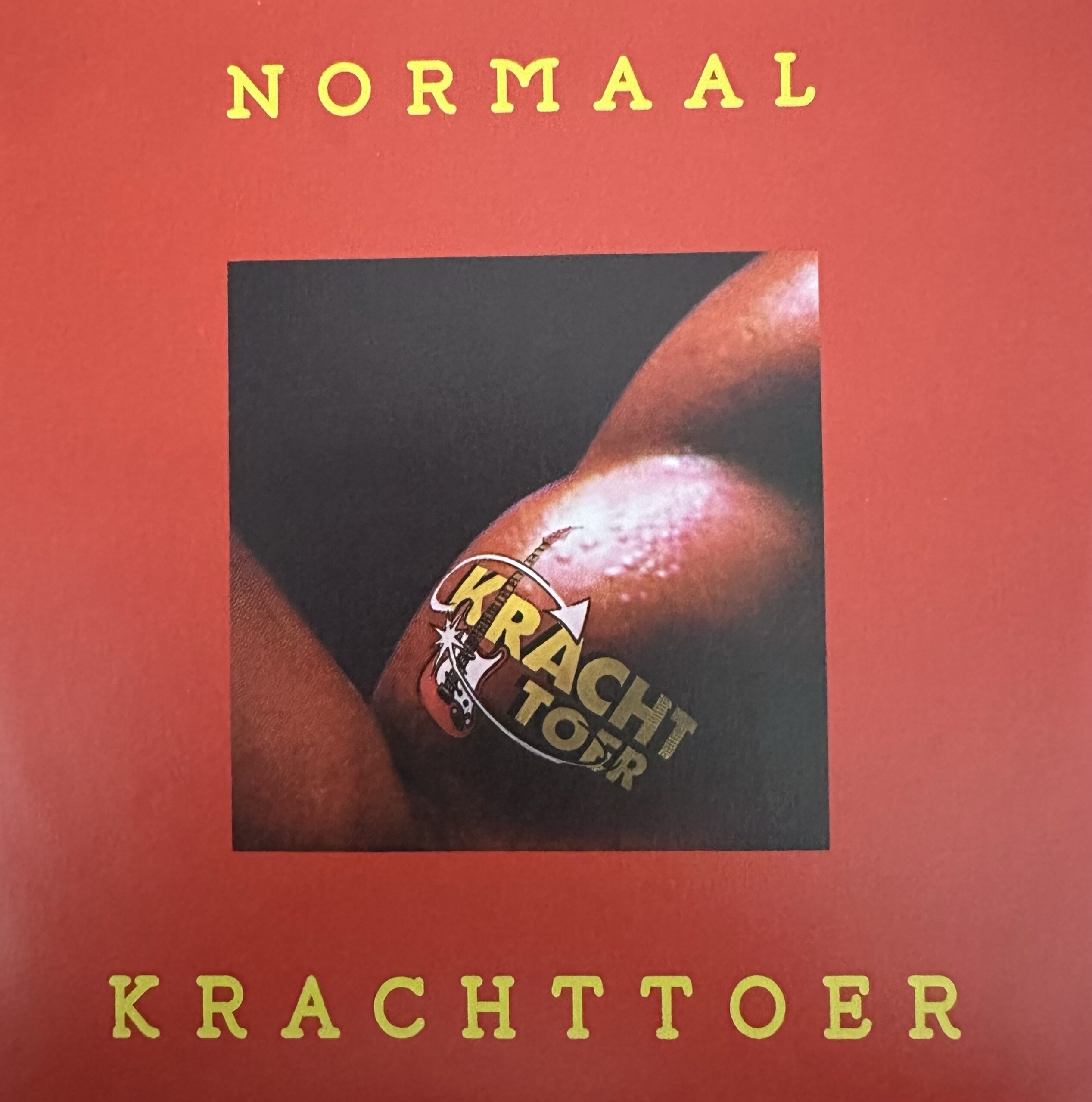 Normaal - Krachttoer
Rood Vinyl!!